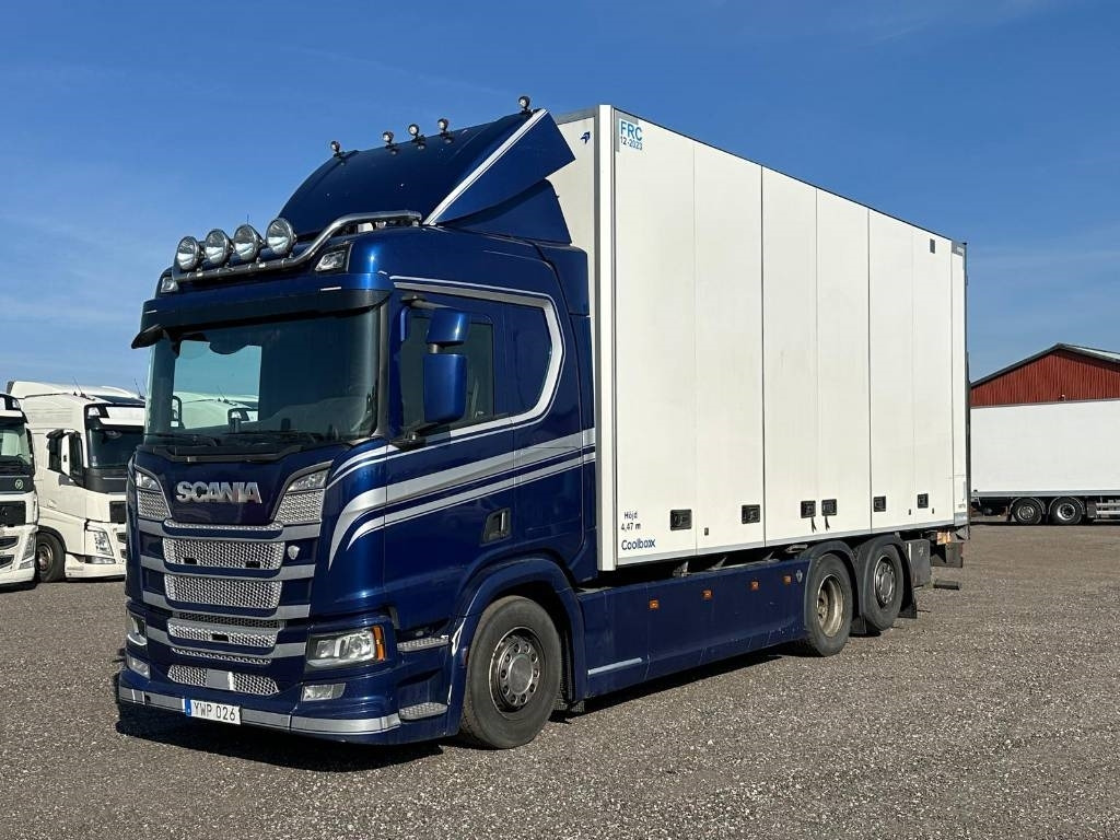 Scania R520B6X2*4NMB serie 1580 - Рефрижератор: фото 2 Scania R520B6X2*4NMB serie 1580 - Рефрижератор: фото 2