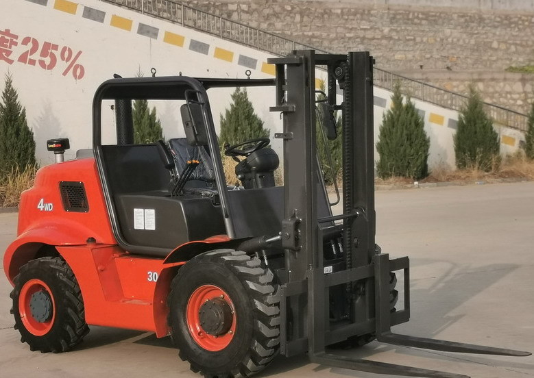 QINGDAO PROMISING 3T 4WD Rough Terrain Forklift CPCD30 - Внедорожный погрузчик: фото 1 QINGDAO PROMISING 3T 4WD Rough Terrain Forklift CPCD30 - Внедорожный погрузчик: фото 1