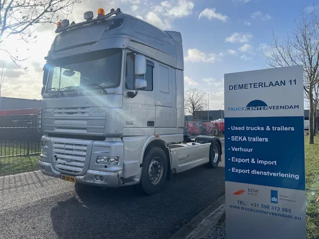 DAF XF 105 460 4x2 trekker SSC cabine - Тягач: фото 1