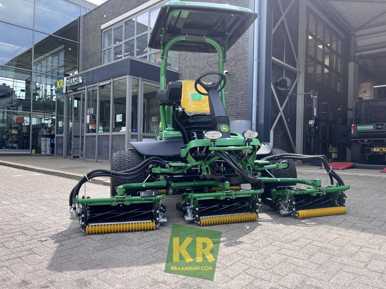 8700A John Deere - Газонокосилка: фото 1 8700A John Deere - Газонокосилка: фото 1