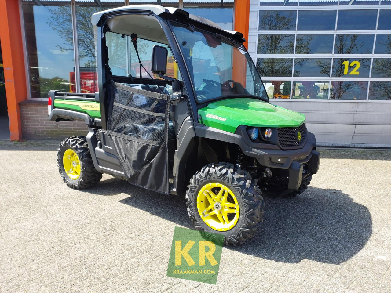 John Deere XUV835M - Квадроцикл: фото 1 John Deere XUV835M - Квадроцикл: фото 1