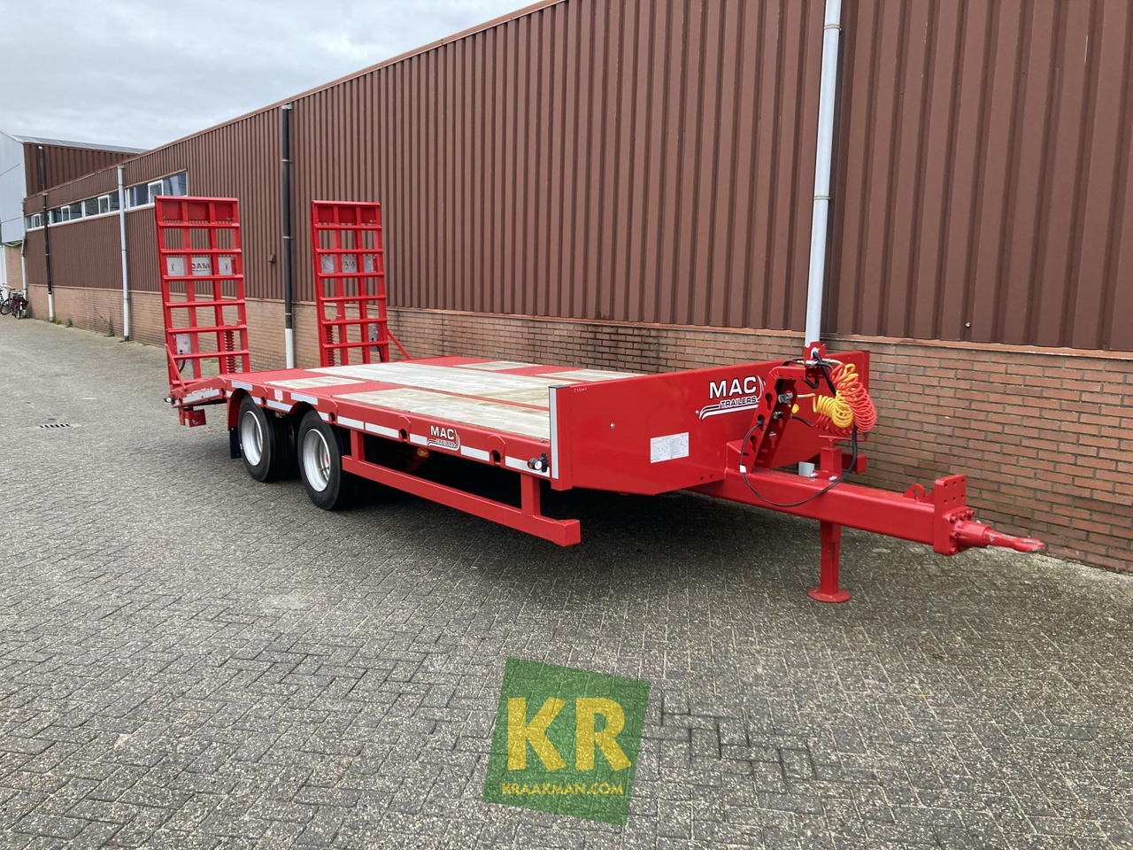 MAC Trailers 16 PREMIUM - Низкорамный прицеп: фото 4 MAC Trailers 16 PREMIUM - Низкорамный прицеп: фото 4