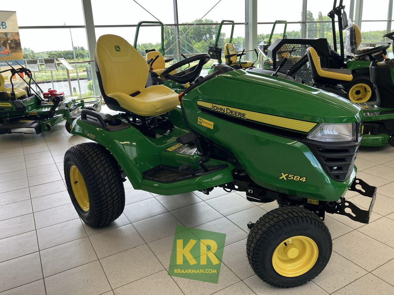 X584 John Deere - Газонокосилка: фото 3 X584 John Deere - Газонокосилка: фото 3