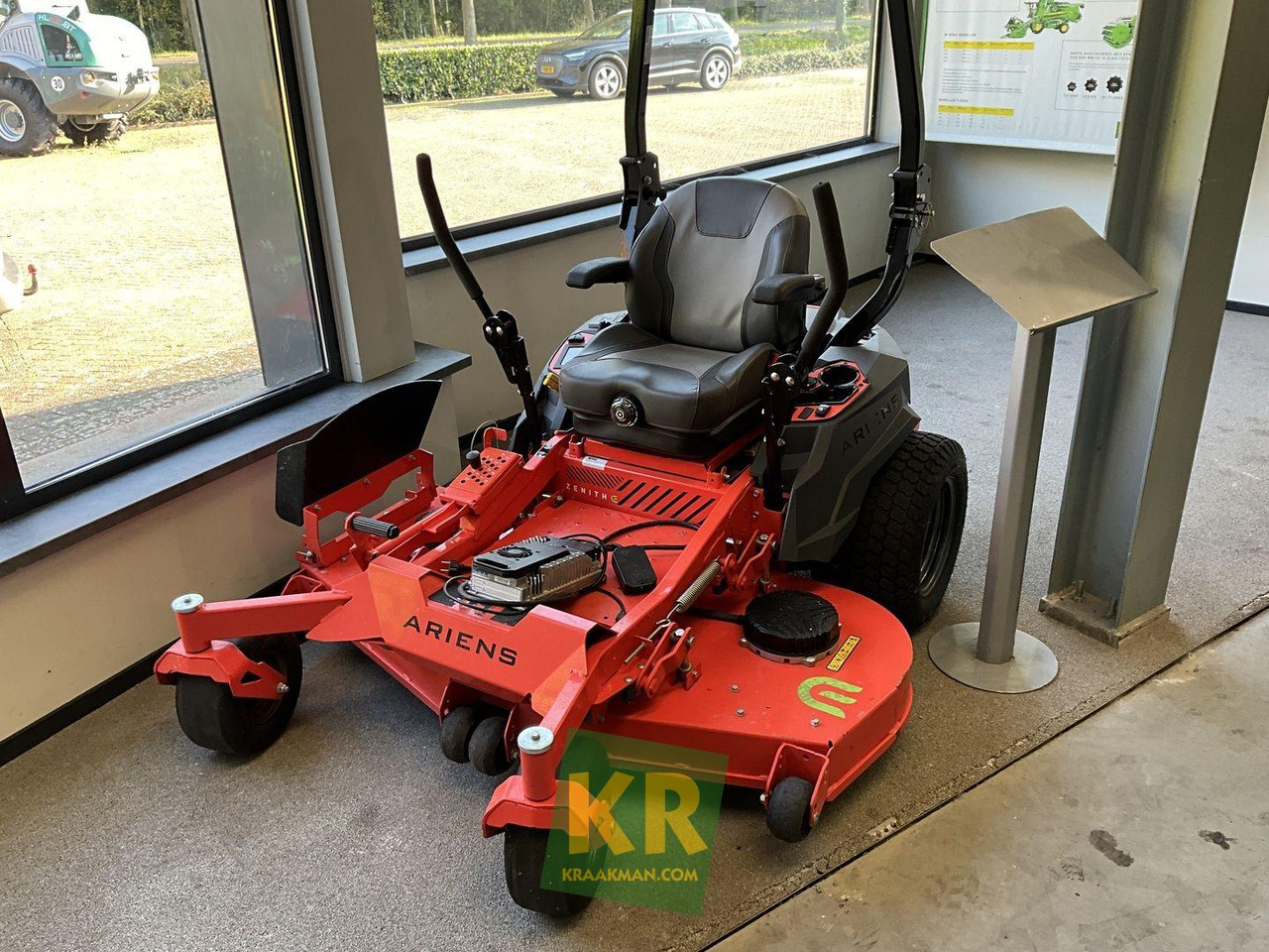 ZENITH Ariens - Газонокосилка: фото 1 ZENITH Ariens - Газонокосилка: фото 1