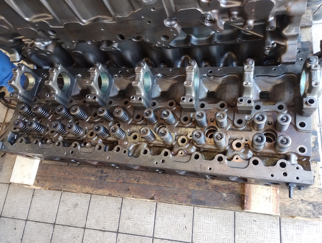 GŁOWICA SILNIKA VOLVO FH FH5 460 500 550 2023  232523115 P 23477606 1002143 - Головка блока: фото 1