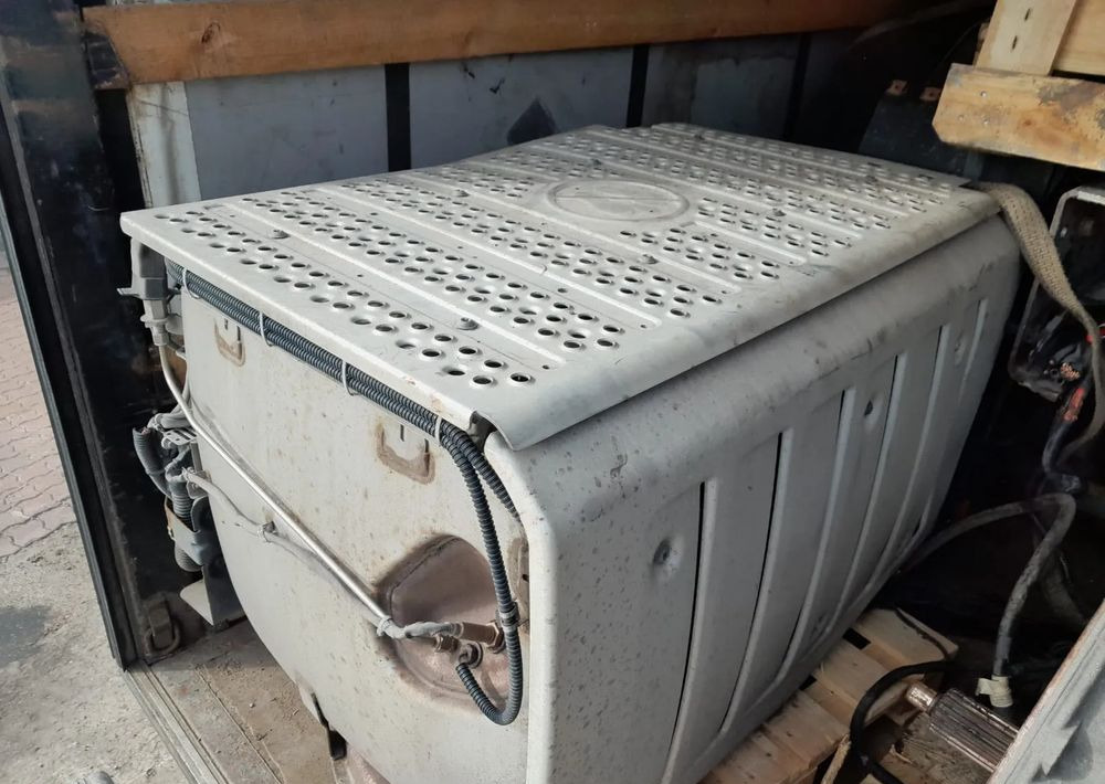 Катализатор для Грузовиков KATALIZATOR TŁUMIK ACTROS MP4 0074905812: фото 1