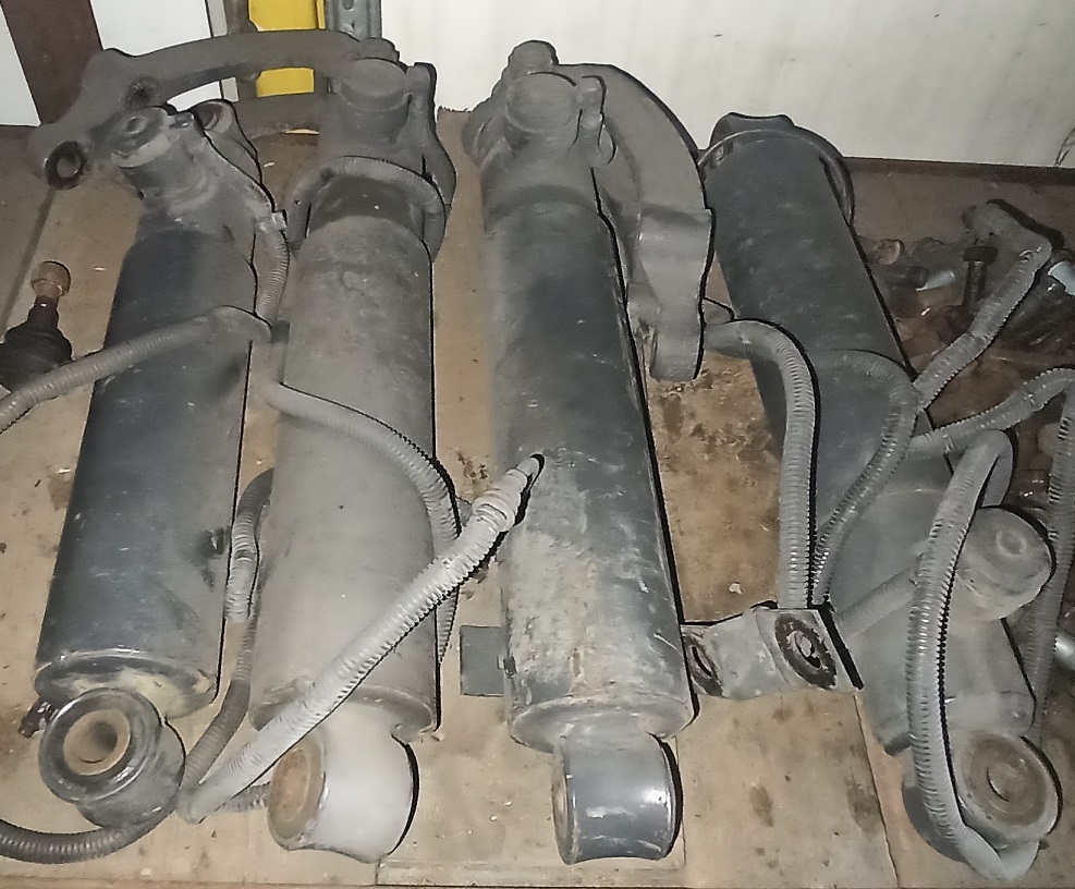 MERCEDES-BENZ Actros MP2 MP3 0073260400 SACHS 131852 - Амортизатор для Грузовиков: фото 1 MERCEDES-BENZ Actros MP2 MP3 0073260400 SACHS 131852 - Амортизатор для Грузовиков: фото 1