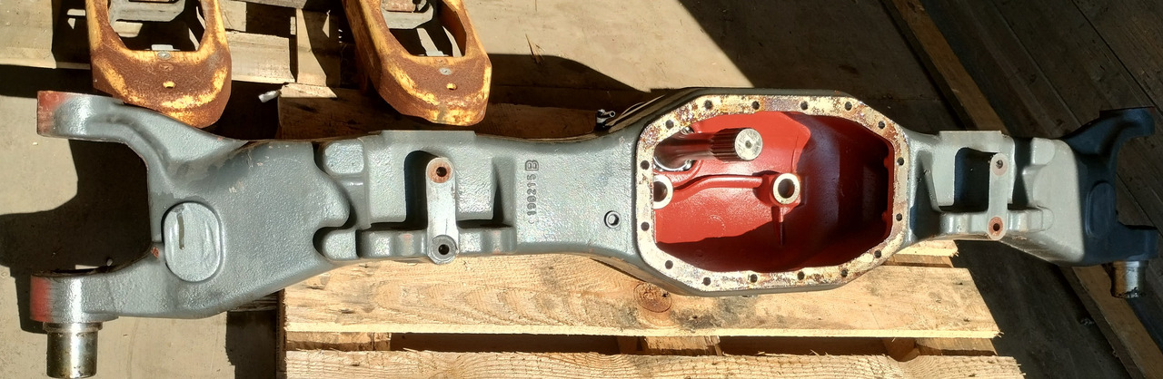 Mercedes Actros AXLE HOUSING MP2 MP3 8x8 AD7 - Передняя ось: фото 1