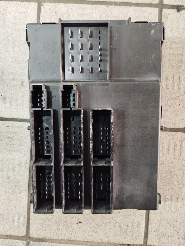 STEROWNIK ZBR2 MAN TGA TGL 4462100070 81250067096 - Блок управления: фото 1 STEROWNIK ZBR2 MAN TGA TGL 4462100070 81250067096 - Блок управления: фото 1