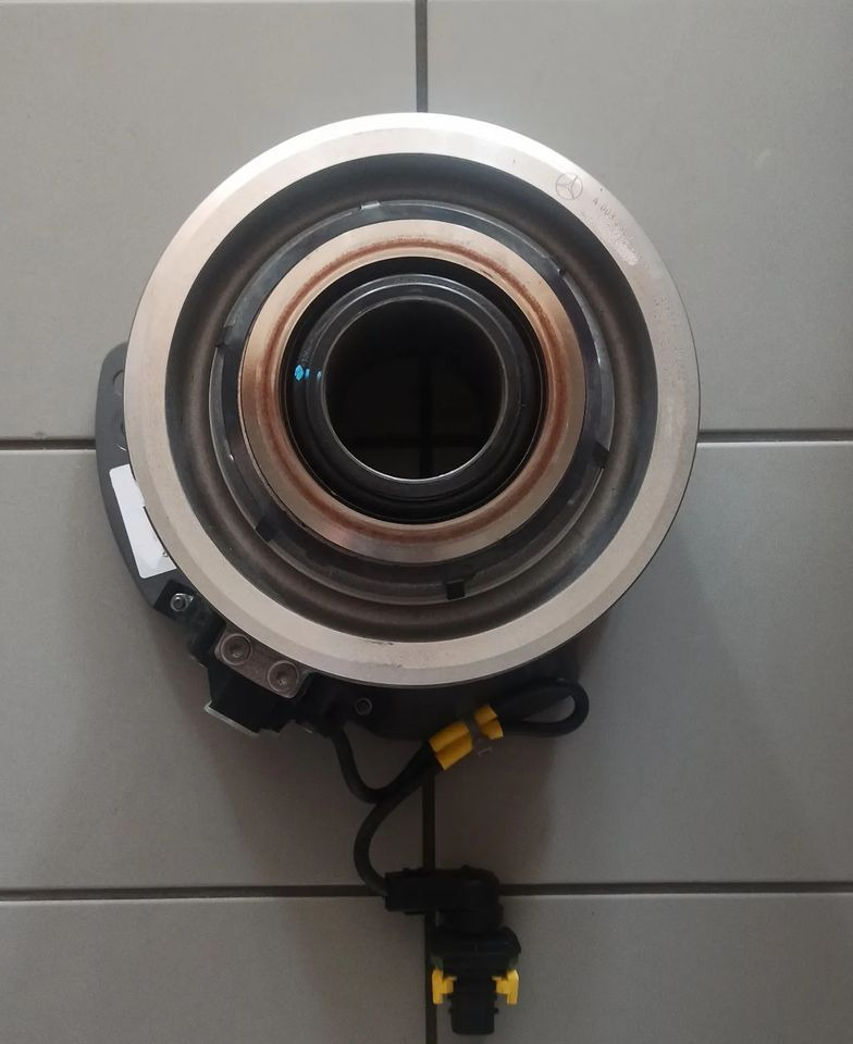 Wysprzęglik Łożysko Oporowe SACHS Actros Antos Arocs Atego 3 0032508515 - Сцепление и запчасти: фото 1 Wysprzęglik Łożysko Oporowe SACHS Actros Antos Arocs Atego 3 0032508515 - Сцепление и запчасти: фото 1