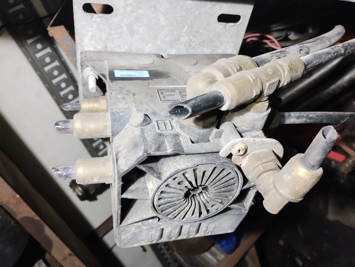 ZAWÓR MODULATOR EBS EB+ HALDEX 033807  810006101 NACZEPA - Тормозной клапан для Прицепов: фото 1