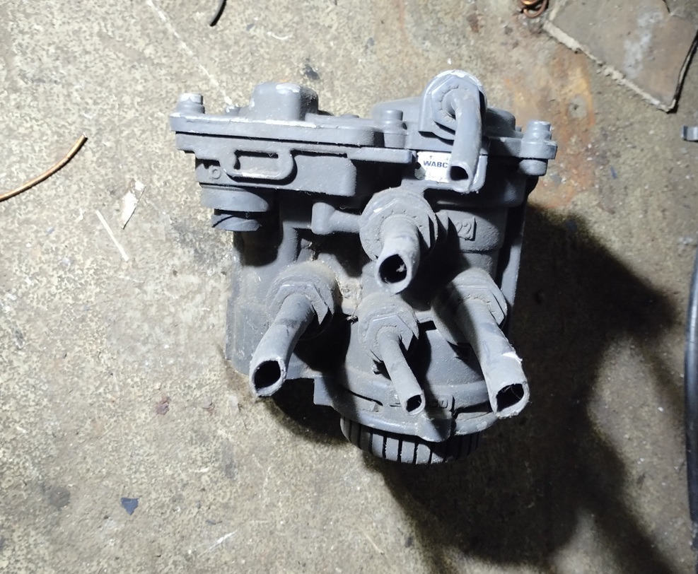 ZAWÓR MODULATOR EBS WABCO 0004319413 4802040020 MERCEDES ACTROS MP2 MP3 - Тормозной клапан: фото 1 ZAWÓR MODULATOR EBS WABCO 0004319413 4802040020 MERCEDES ACTROS MP2 MP3 - Тормозной клапан: фото 1