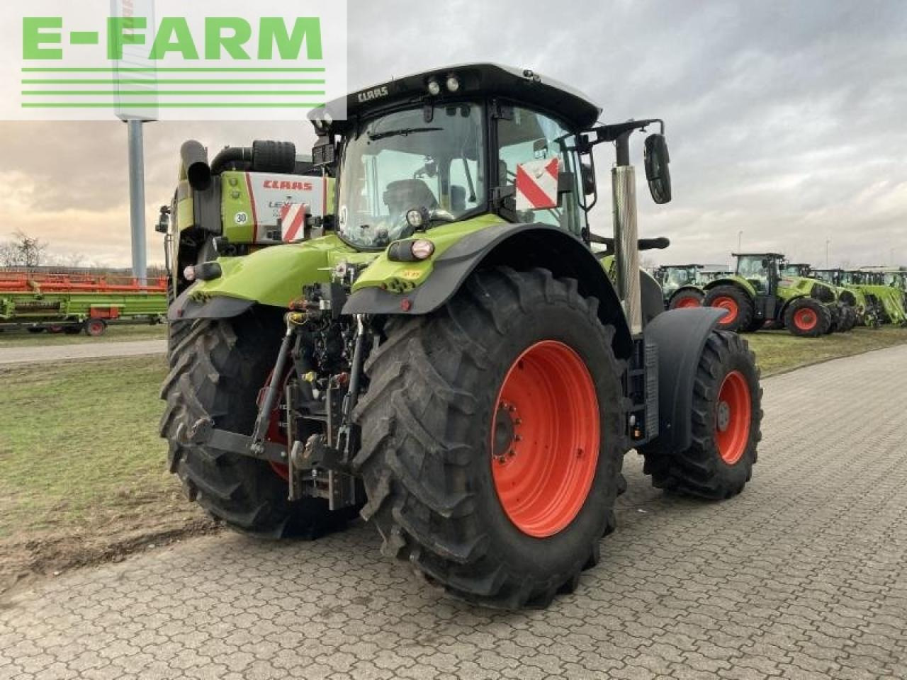 CLAAS axion 870 cmatic cebis CMATIC CEBIS - Трактор: фото 5 CLAAS axion 870 cmatic cebis CMATIC CEBIS - Трактор: фото 5