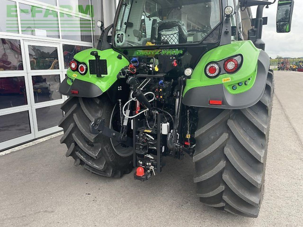 Deutz-Fahr 6130.4 ttv agrotron - messepreis TTV - Трактор: фото 4 Deutz-Fahr 6130.4 ttv agrotron - messepreis TTV - Трактор: фото 4