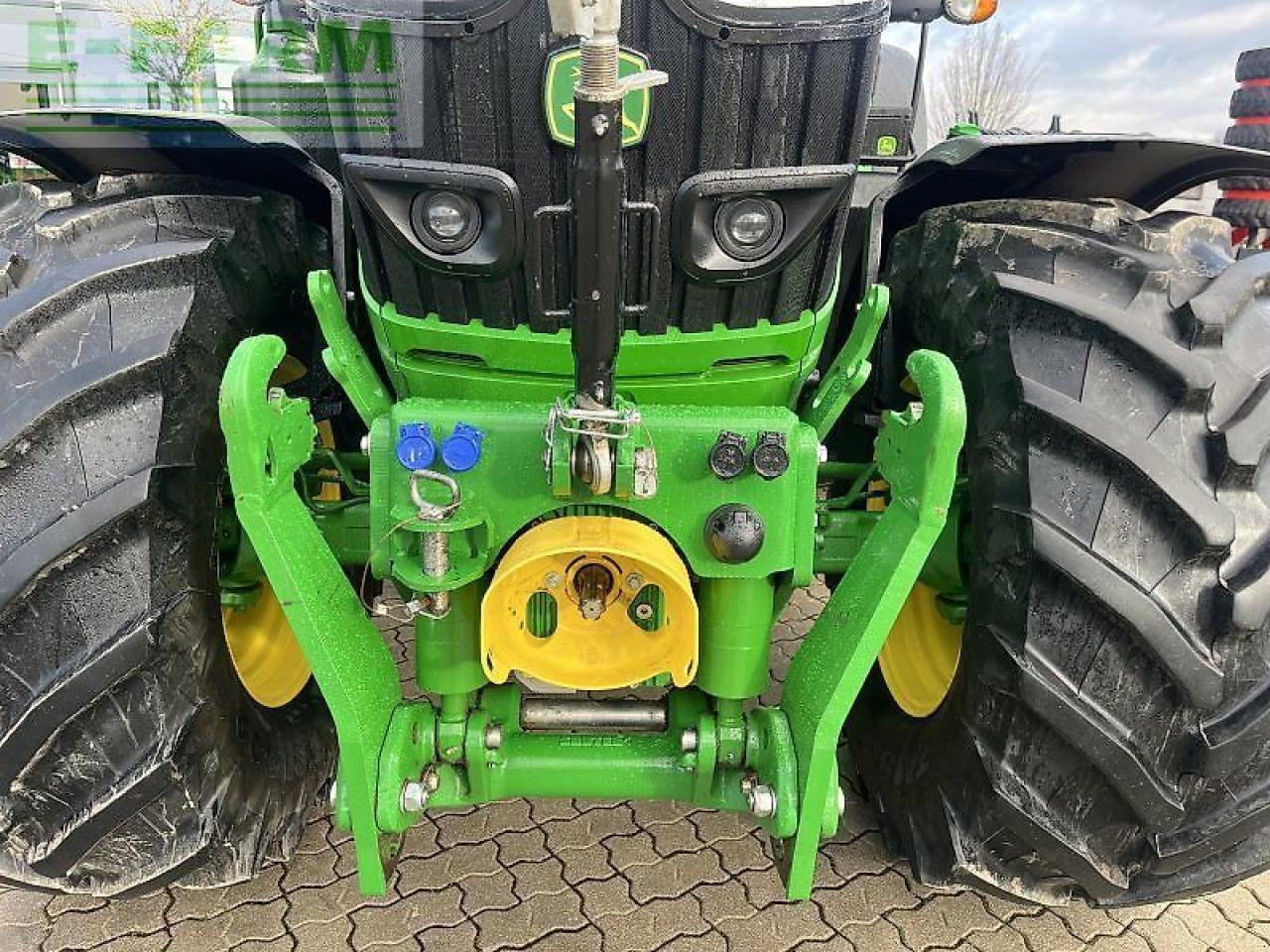 John Deere 6155r - Трактор: фото 5 John Deere 6155r - Трактор: фото 5