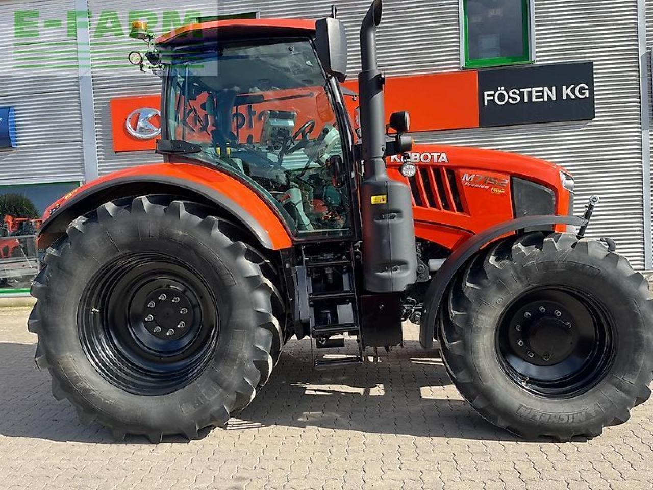 Kubota m7152 kriechgang - Трактор: фото 1 Kubota m7152 kriechgang - Трактор: фото 1