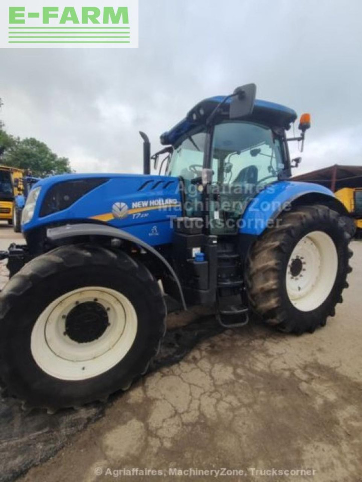 New Holland t7 230 - Трактор: фото 4 New Holland t7 230 - Трактор: фото 4