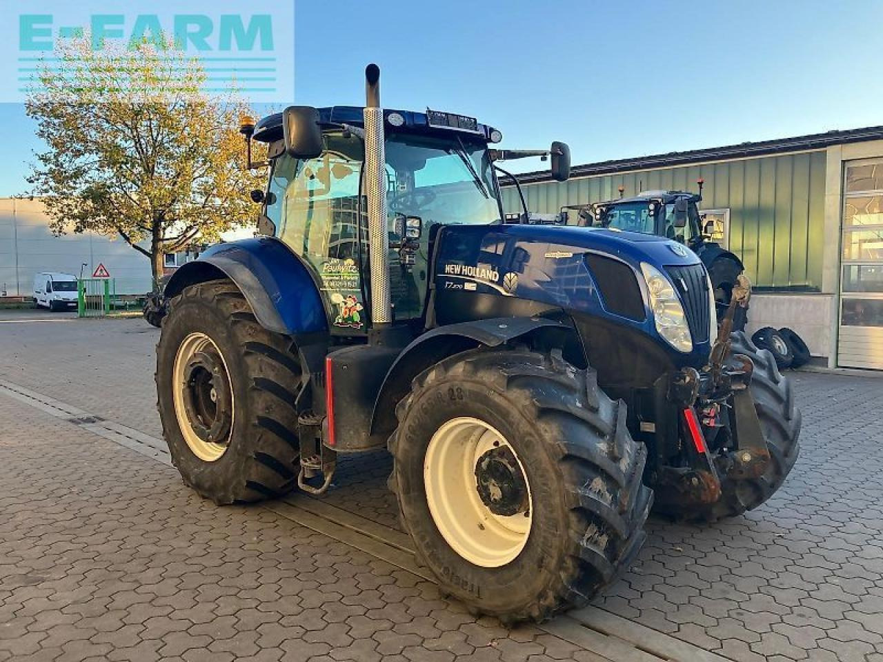 New Holland t7.270 auto command - Трактор: фото 1 New Holland t7.270 auto command - Трактор: фото 1