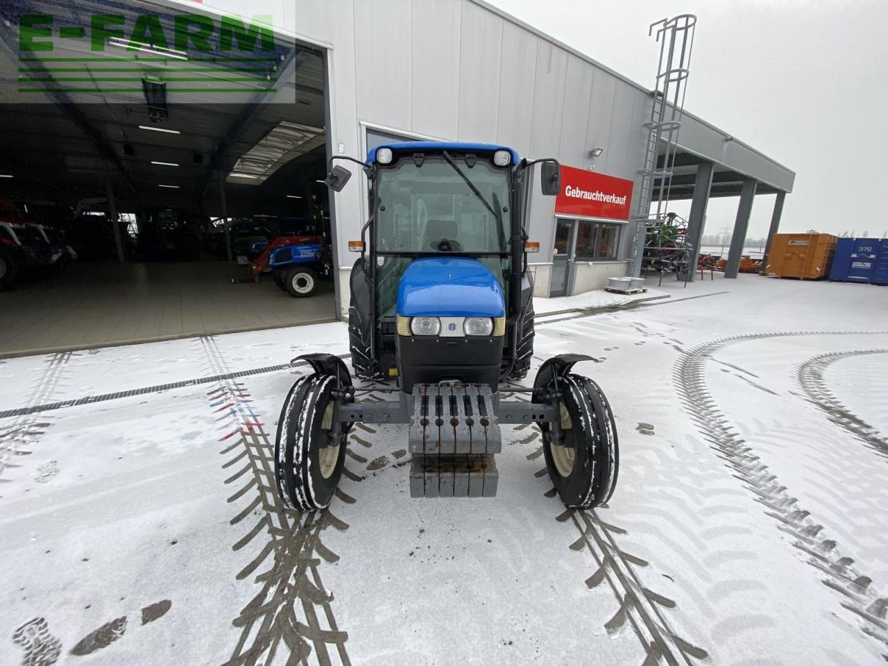 New Holland tn-d 55 D - Трактор: фото 2 New Holland tn-d 55 D - Трактор: фото 2
