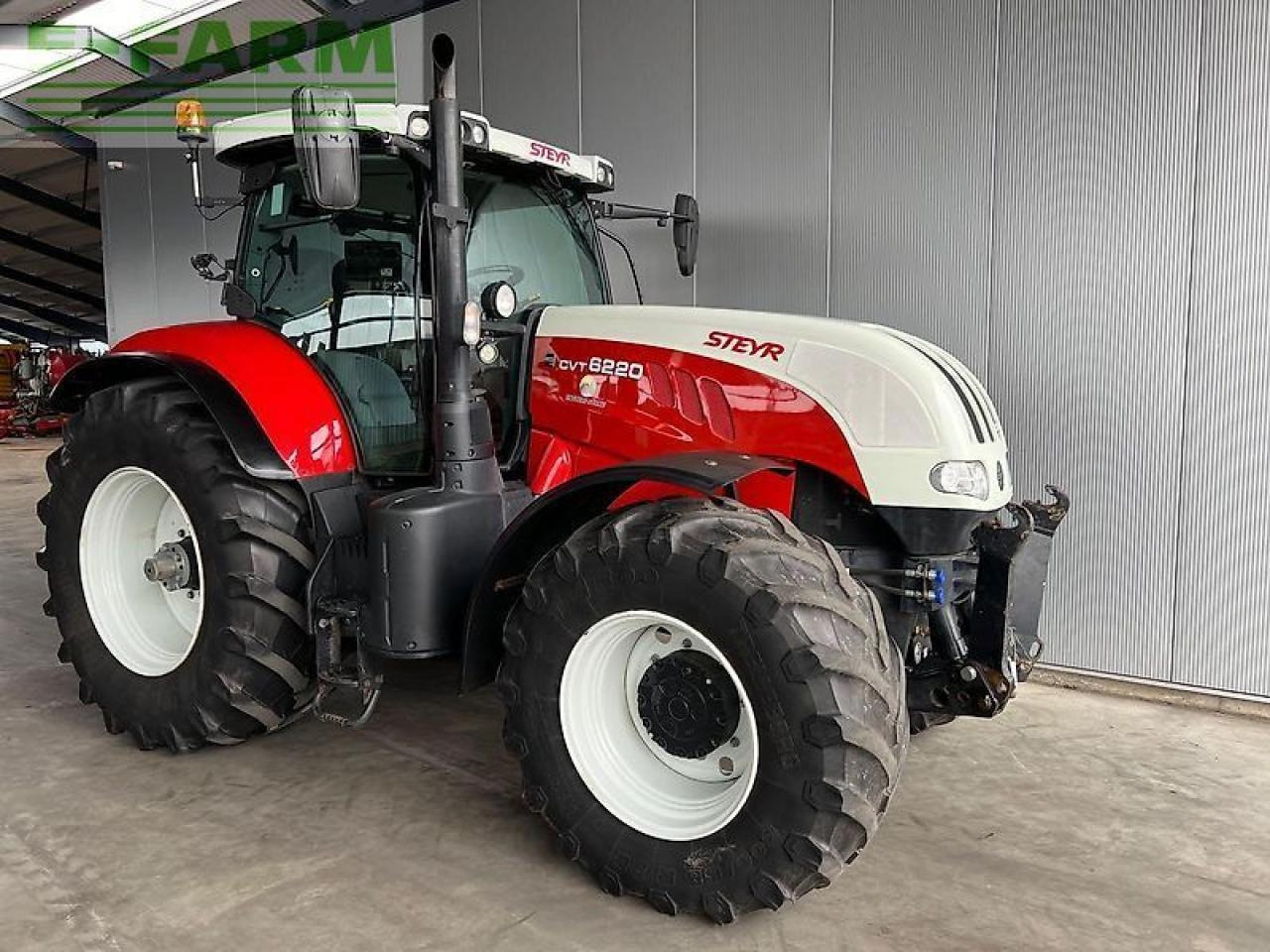 Steyr cvt 6220 - Трактор: фото 2 Steyr cvt 6220 - Трактор: фото 2