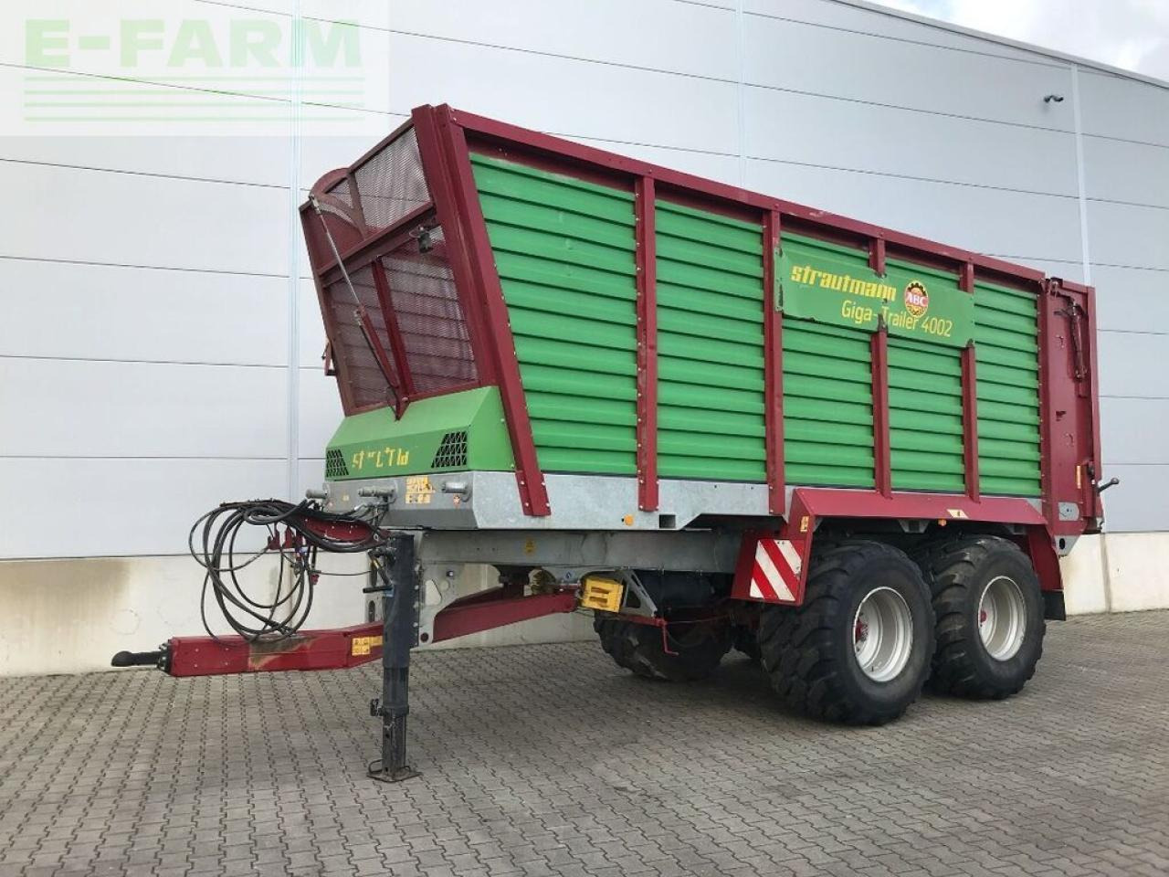 Strautmann giga-trailer 4002 - Сельскохозяйственный прицеп: фото 2 Strautmann giga-trailer 4002 - Сельскохозяйственный прицеп: фото 2