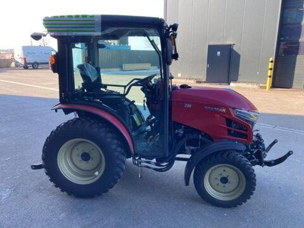 Yanmar yt235 mit kabine yanmar trakto - Трактор: фото 4 Yanmar yt235 mit kabine yanmar trakto - Трактор: фото 4