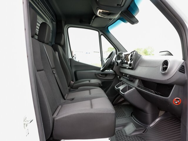 MERCEDES-BENZ Sprinter 317 CDI,L2H2,Automatik,Kamera,LED - Цельнометаллический фургон: фото 3 MERCEDES-BENZ Sprinter 317 CDI,L2H2,Automatik,Kamera,LED - Цельнометаллический фургон: фото 3