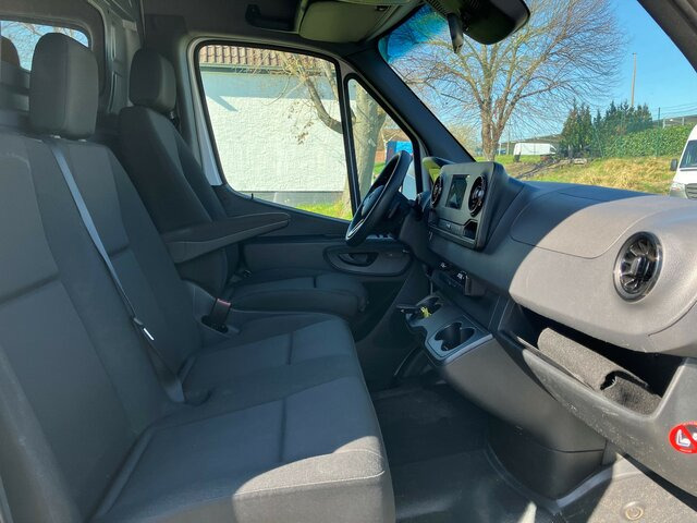 MERCEDES-BENZ Sprinter 317 Maxi,9GTronic,MBUX,Kamera,Navi - Цельнометаллический фургон: фото 3 MERCEDES-BENZ Sprinter 317 Maxi,9GTronic,MBUX,Kamera,Navi - Цельнометаллический фургон: фото 3