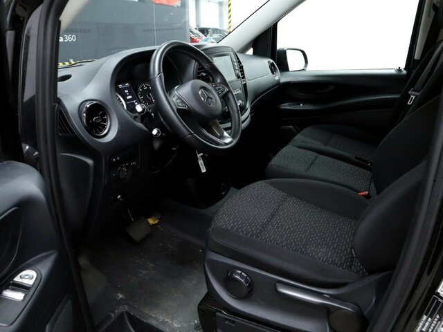 MERCEDES-BENZ Vito 116CDI lang,TourerPro,2xKlima,9Sitze,Kamera - Пассажирский фургон: фото 2 MERCEDES-BENZ Vito 116CDI lang,TourerPro,2xKlima,9Sitze,Kamera - Пассажирский фургон: фото 2