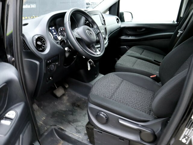 MERCEDES-BENZ Vito 116CDI lang,TourerPro,2xKlima,9Sitze,Kamera - Пассажирский фургон: фото 2 MERCEDES-BENZ Vito 116CDI lang,TourerPro,2xKlima,9Sitze,Kamera - Пассажирский фургон: фото 2