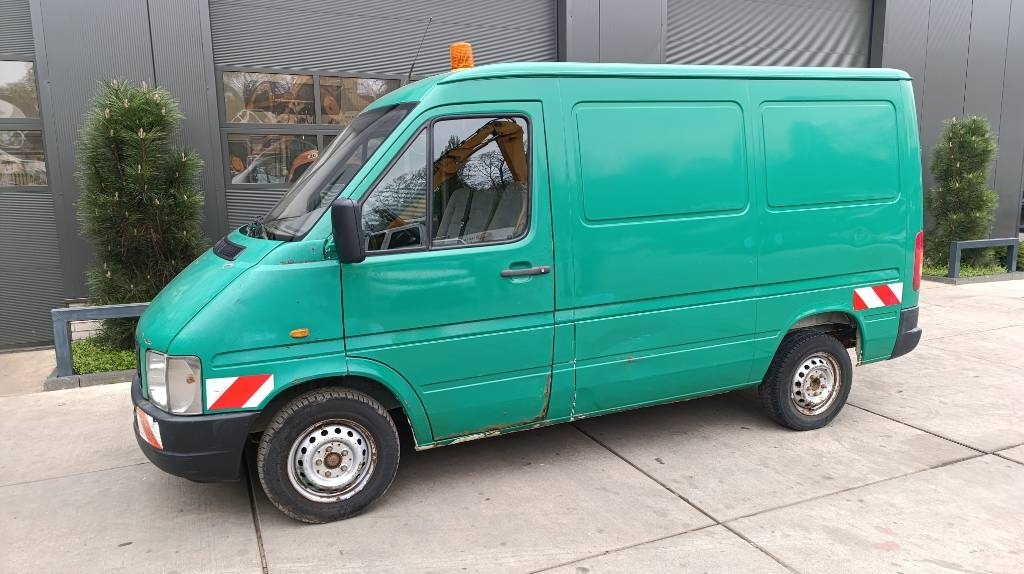 Volkswagen LT 28 Kastenwagen Werkstattsschränke Motorschaden - Фургон с закрытым кузовом: фото 3 Volkswagen LT 28 Kastenwagen Werkstattsschränke Motorschaden - Фургон с закрытым кузовом: фото 3