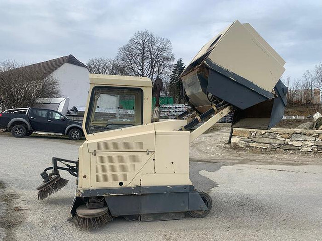 Amros 1250 Kehrmaschine - Подметально-уборочная машина: фото 1
