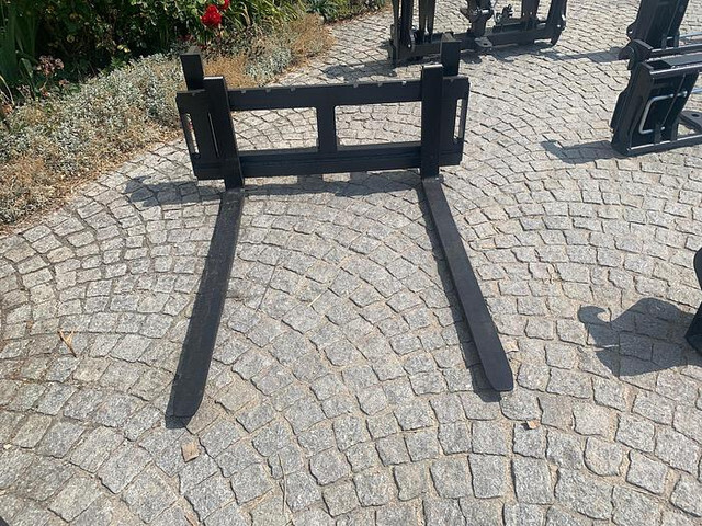 Big Palettengabel 120cm mit Merlo ZM2 2 Tonnen - Вилы для Погрузочно-разгрузочной техники: фото 1 Big Palettengabel 120cm mit Merlo ZM2 2 Tonnen - Вилы для Погрузочно-разгрузочной техники: фото 1