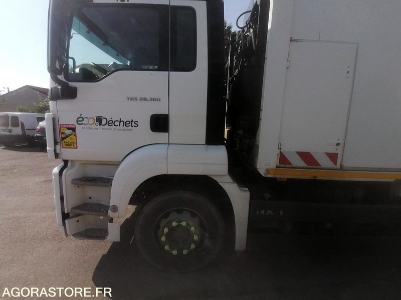 BOM - 2013 MAN TGS équipement SEMAT - 2013 / 310 000 KM - Мусоровоз: фото 3 BOM - 2013 MAN TGS équipement SEMAT - 2013 / 310 000 KM - Мусоровоз: фото 3