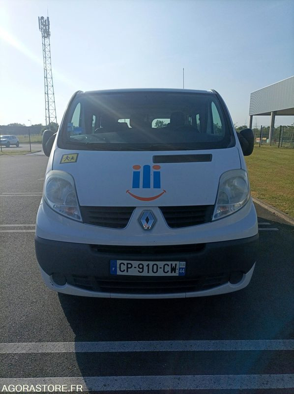 CP-910-CW - Roulant - RENAULT TRAFIC - VP - 9 Places - 308 000 Kms - Микроавтобус, Пассажирский фургон: фото 3 CP-910-CW - Roulant - RENAULT TRAFIC - VP - 9 Places - 308 000 Kms - Микроавтобус, Пассажирский фургон: фото 3