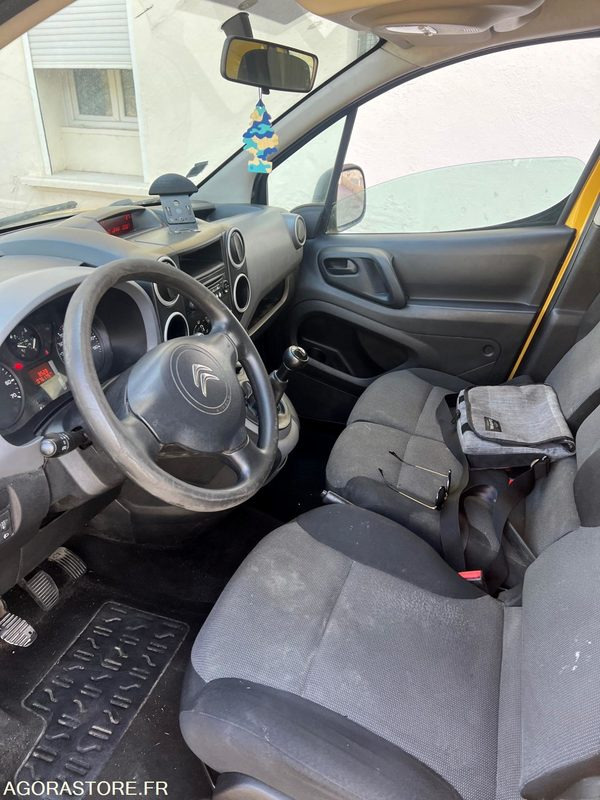 Citroen berlingo - 2016 - 76000km - Легковой автомобиль: фото 3 Citroen berlingo - 2016 - 76000km - Легковой автомобиль: фото 3
