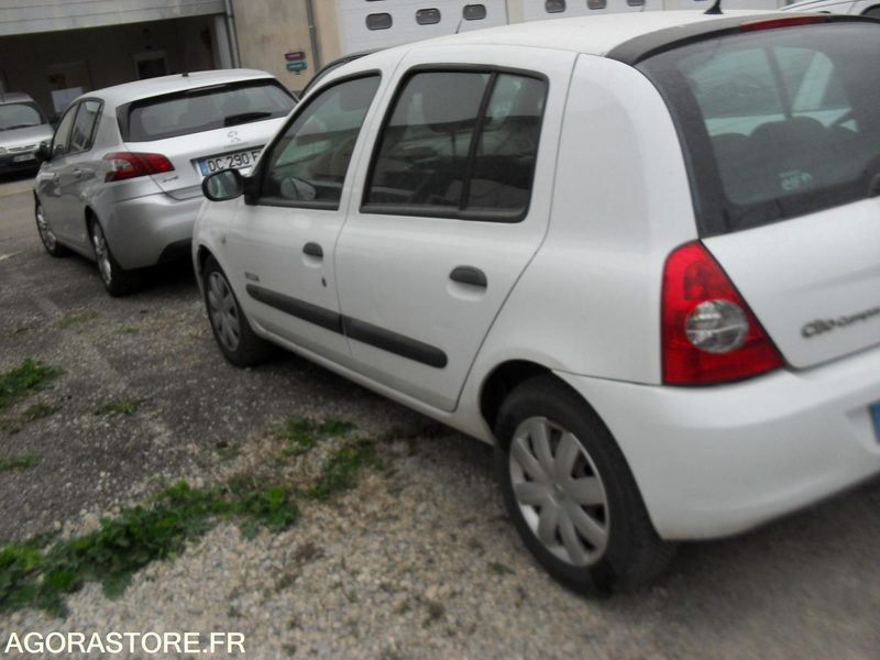 RENAULT CLIO 1.5 DCI 5 PORTES - Легковой автомобиль: фото 4 RENAULT CLIO 1.5 DCI 5 PORTES - Легковой автомобиль: фото 4