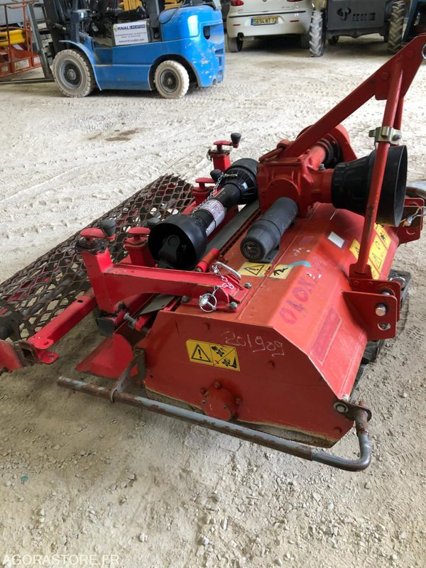Enfouisseur de pierres DAIRON RD100NIV pour micro tracteur 22-35CV - Сельскохозяйственная техника: фото 4 Enfouisseur de pierres DAIRON RD100NIV pour micro tracteur 22-35CV - Сельскохозяйственная техника: фото 4