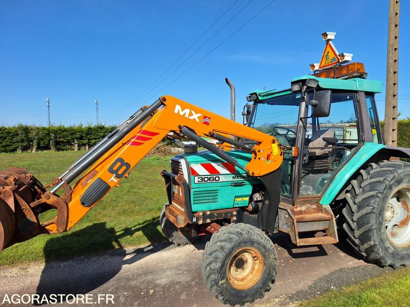 TRACTEUR CHARGEUR MASSEY FERGUSON - 1998 - 13654Heures - Трактор: фото 2 TRACTEUR CHARGEUR MASSEY FERGUSON - 1998 - 13654Heures - Трактор: фото 2