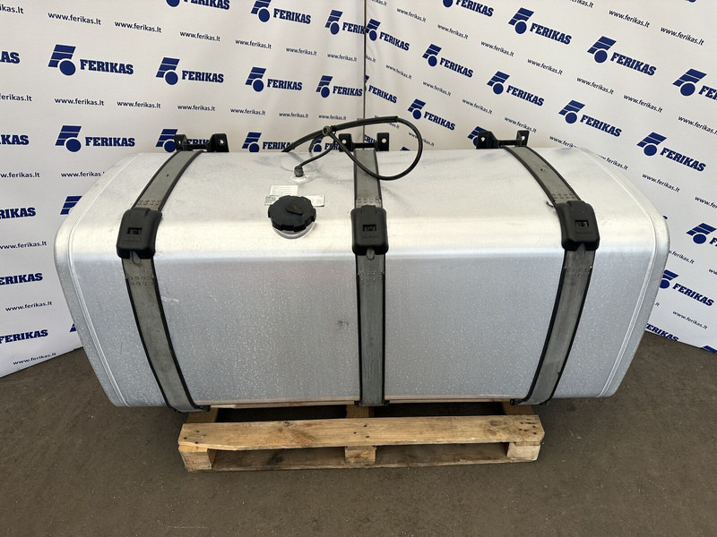 MAN 710L fuel tank - Топливный бак для Грузовиков: фото 1 MAN 710L fuel tank - Топливный бак для Грузовиков: фото 1