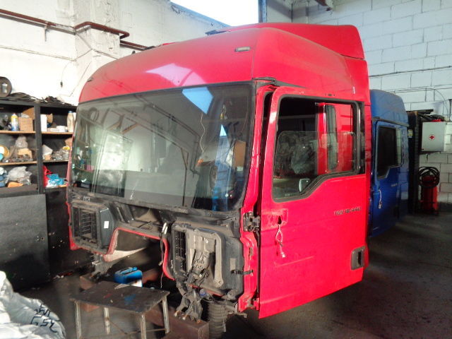 MAN TGA, TGX XXL, XLX cabs for sale, few colour in stock !!! "WORLDW - Кабина и интерьер для Грузовиков: фото 1