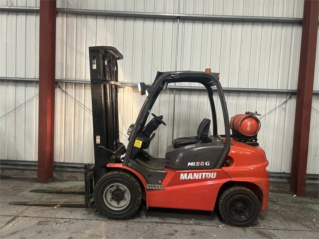 Manitou MI30G - Газовый погрузчик: фото 1 Manitou MI30G - Газовый погрузчик: фото 1