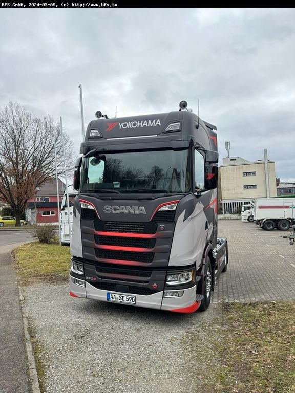 Тягач Scania S590 A4x2NA S 590 -V8- 4X2 - LL Edition Yokohama: фото 1