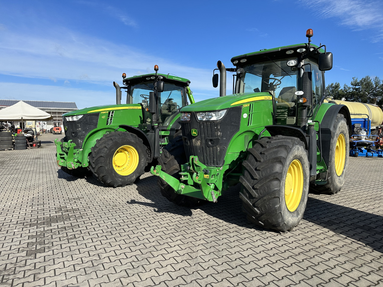 John Deere 7290R AutoPower 55 km/h ABS 310 PS GPS - Трактор: фото 1 John Deere 7290R AutoPower 55 km/h ABS 310 PS GPS - Трактор: фото 1