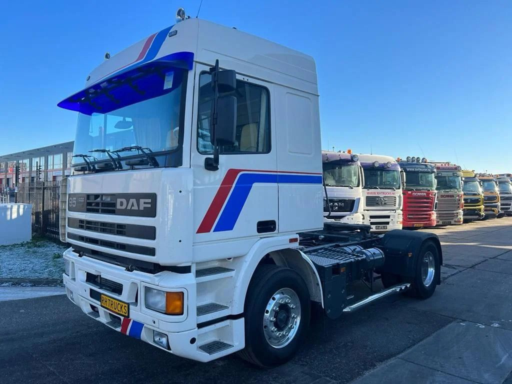 DAF 95.400 4X2 RESTORED/RESTAURIERT/GERESTAUREERD - Тягач: фото 3 DAF 95.400 4X2 RESTORED/RESTAURIERT/GERESTAUREERD - Тягач: фото 3