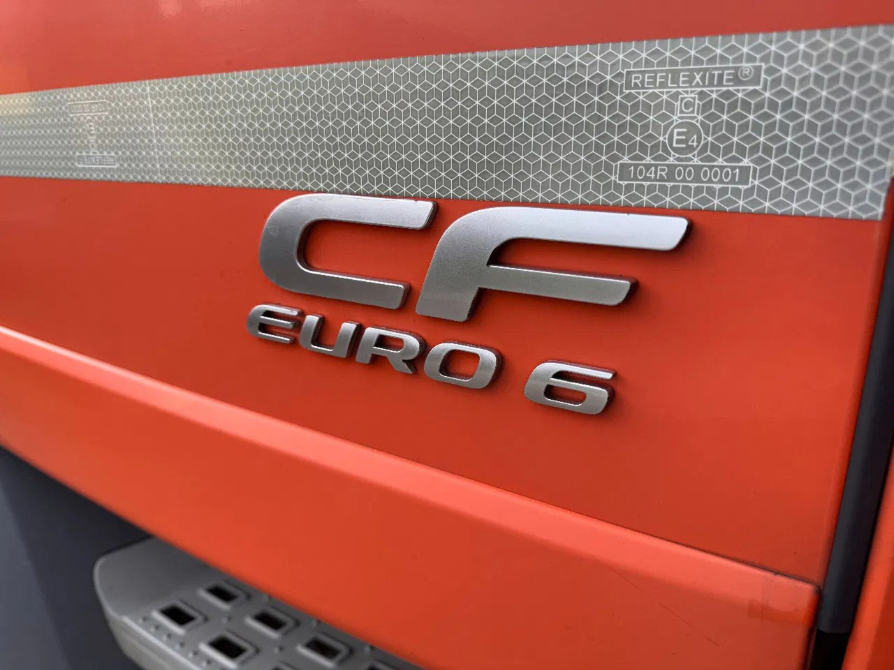 DAF CF 460 6X2 - EURO 6 + LIFT/STEERING AXLE DAF CF 460 6X2 - EURO 6 + LIFT/STEERING AXLE в лизинг DAF CF 460 6X2 - EURO 6 + LIFT/STEERING AXLE DAF CF 460 6X2 - EURO 6 + LIFT/STEERING AXLE: фото 8
