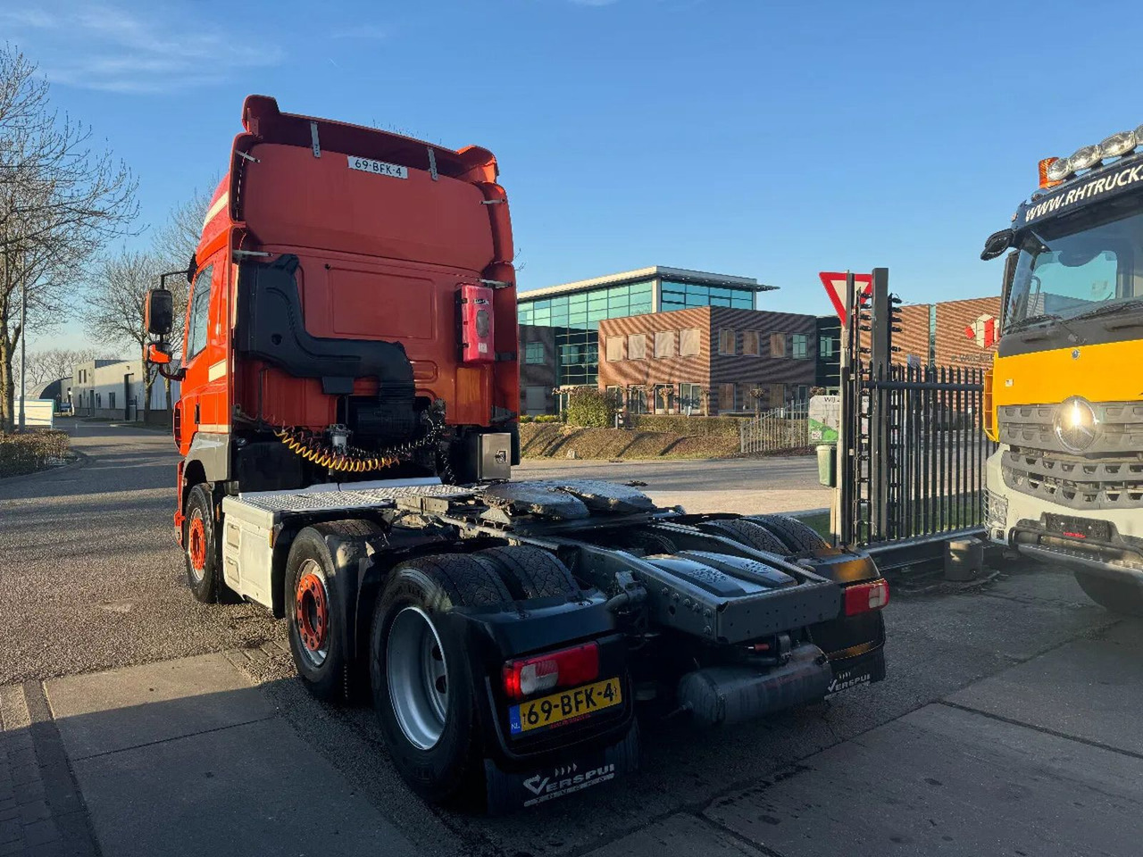 DAF CF 460 6X2 - EURO 6 + LIFT/STEERING AXLE DAF CF 460 6X2 - EURO 6 + LIFT/STEERING AXLE в лизинг DAF CF 460 6X2 - EURO 6 + LIFT/STEERING AXLE DAF CF 460 6X2 - EURO 6 + LIFT/STEERING AXLE: фото 7