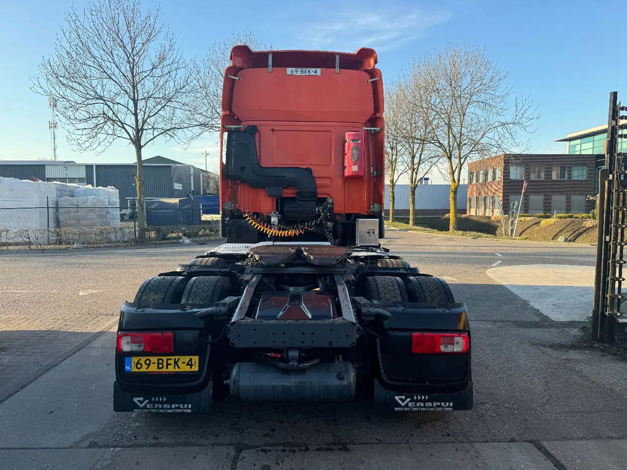 DAF CF 460 6X2 - EURO 6 + LIFT/STEERING AXLE DAF CF 460 6X2 - EURO 6 + LIFT/STEERING AXLE в лизинг DAF CF 460 6X2 - EURO 6 + LIFT/STEERING AXLE DAF CF 460 6X2 - EURO 6 + LIFT/STEERING AXLE: фото 6