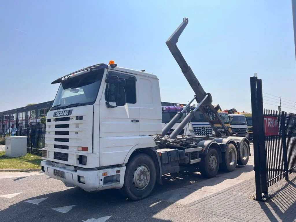 Scania R113-380 8X2/4L - HOOKLIFT - MANUAL GEARBOX - Тягач: фото 1 Scania R113-380 8X2/4L - HOOKLIFT - MANUAL GEARBOX - Тягач: фото 1