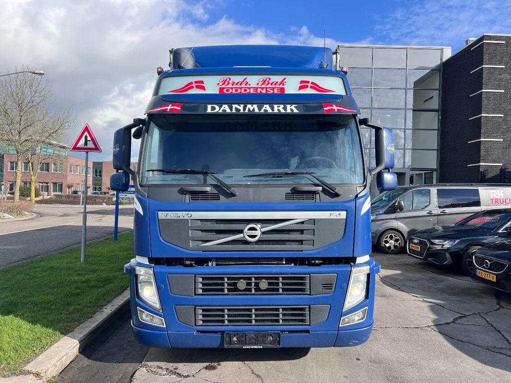 Volvo FM 370 4X2 EURO5 720x250x273 LOAD-LIFT - Тентованный грузовик: фото 2 Volvo FM 370 4X2 EURO5 720x250x273 LOAD-LIFT - Тентованный грузовик: фото 2